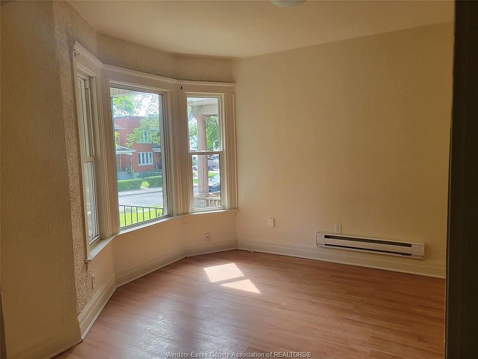 1st image of 821 Bruce Ave #819