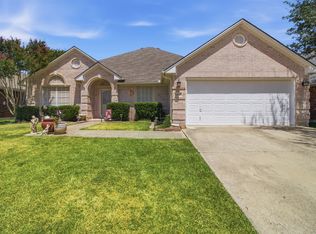 1112 Badbury Ln, Grand Prairie, TX 75052