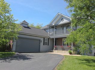 338 Bridgeview Cir, Geneva, IL 60134