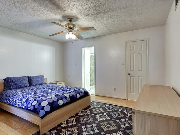 4th image of 2300 Old Spanish Trl APT 1033