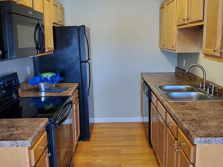 Candlewood Apartment Homes — Photo 17