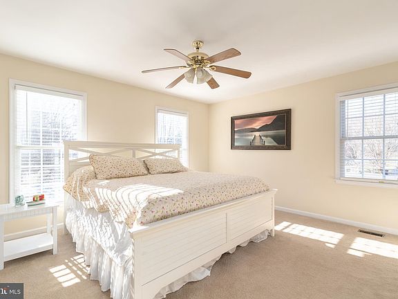 4th image of 5807 Dogwood Tree Ln