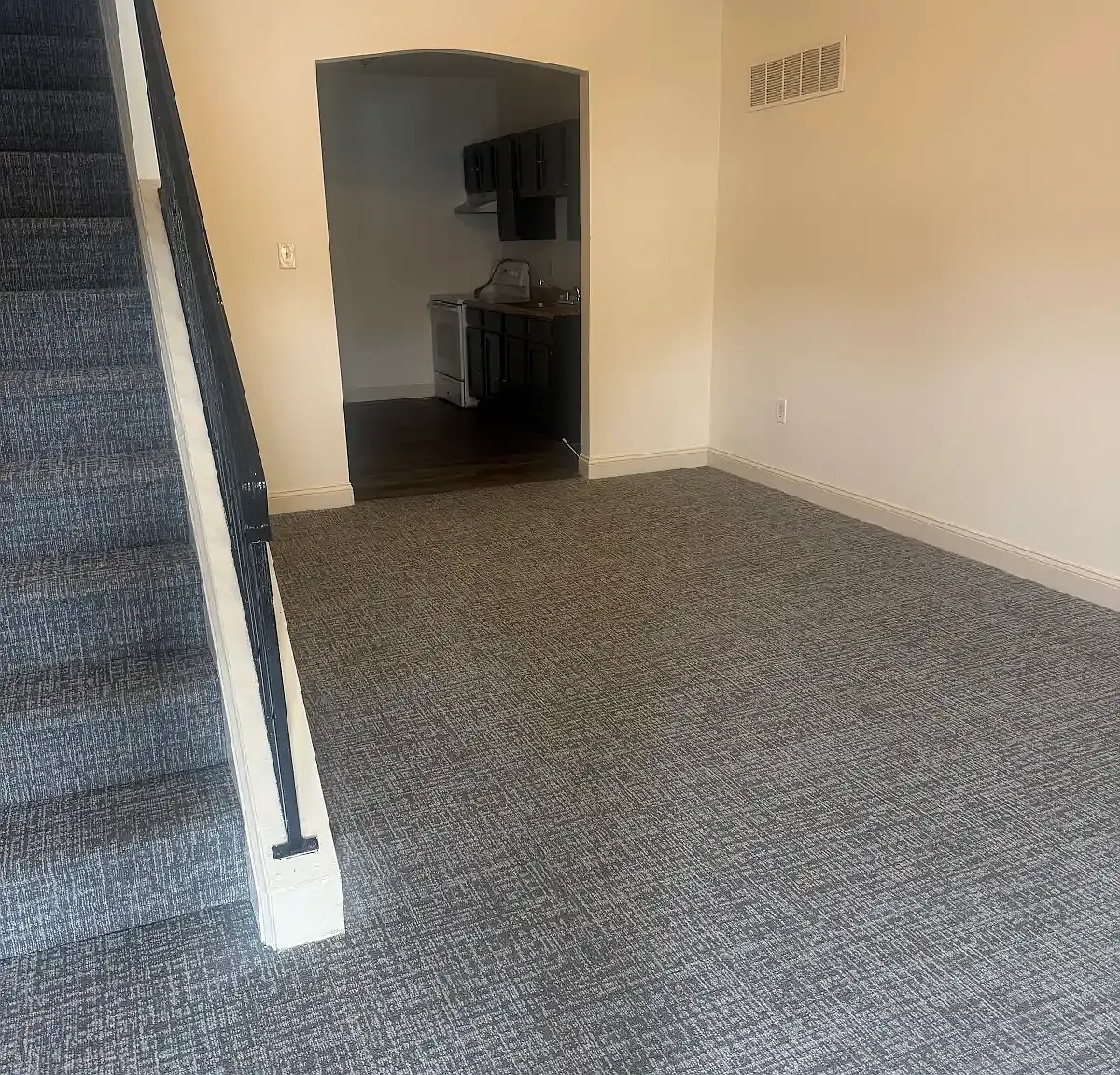 3 bed, 1280 sqft, $1,500 — Photo 1