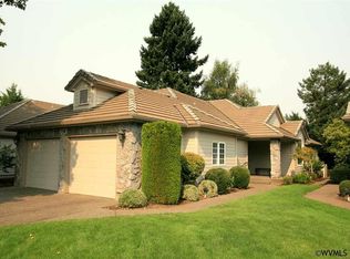 734 Castle Pines Dr N, Keizer, OR 97303
