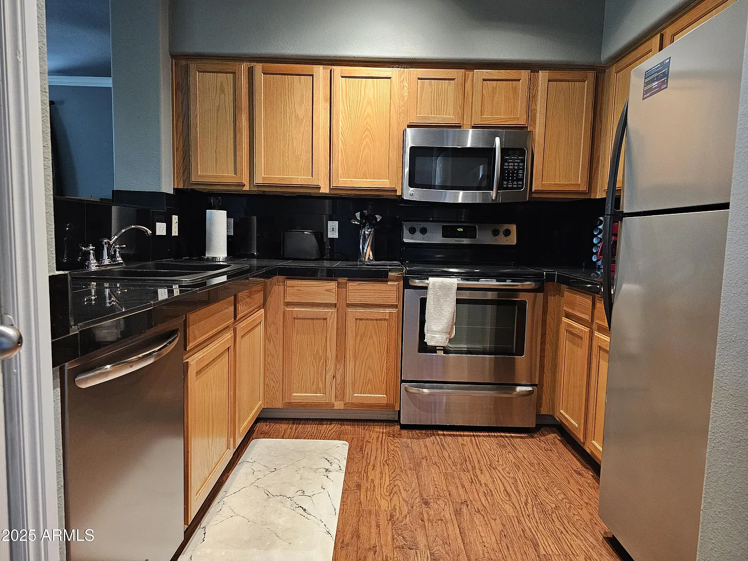 1 bed, 1.0 bath, 798 sqft, $2,000 — Photo 3