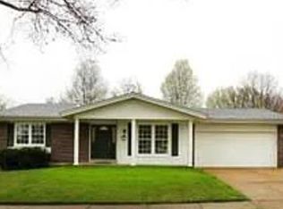 584 Lemonwood Dr, Ballwin, MO
