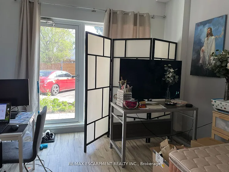 77 Leland St E #122 — Photo 9