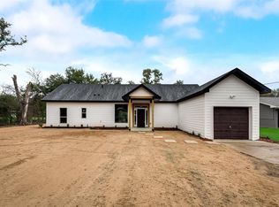 369 Pine Chase St, Van, TX 75790