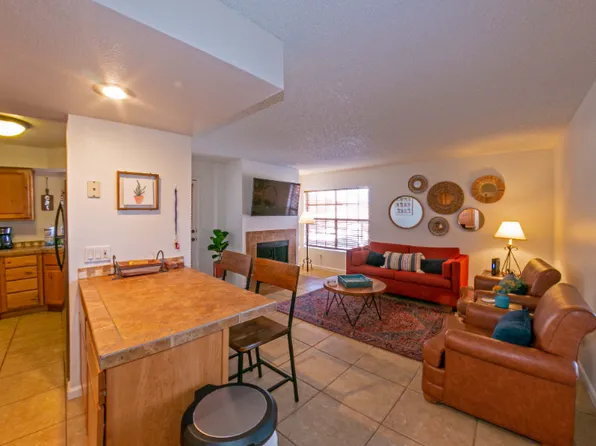 6451 N Tierra De Las Catalinas APT 69, Tucson, AZ 85718