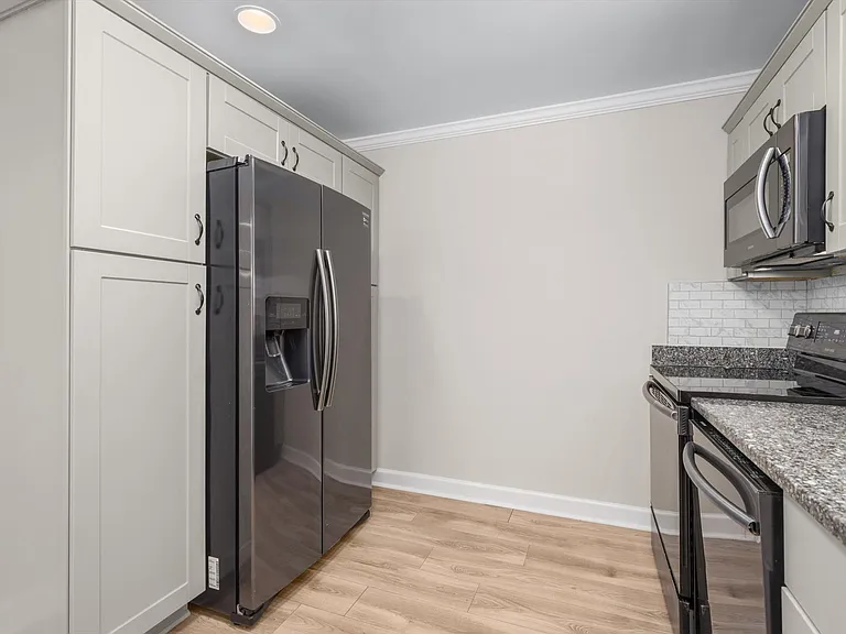 408 Lineberry Rd — Photo 15