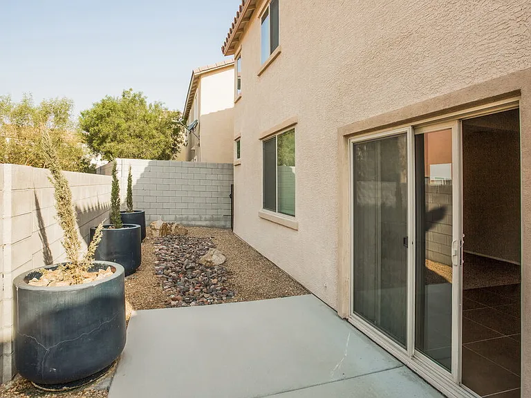 1409 Arc Dome Ave — Photo 17