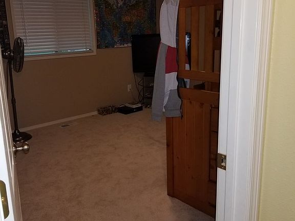 5th image of 5267 E Royal Dr