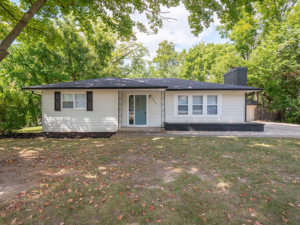 1st image of 2340 E Loretta Dr