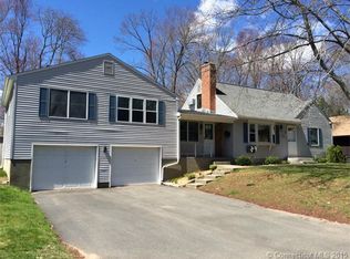 4 Lois Ln, Enfield, CT 06082