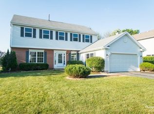 1244 Westport Rdg, Crystal Lake, IL 60014