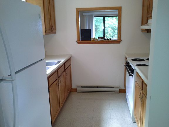 5th image of 121-143 Fleming Ave #123
