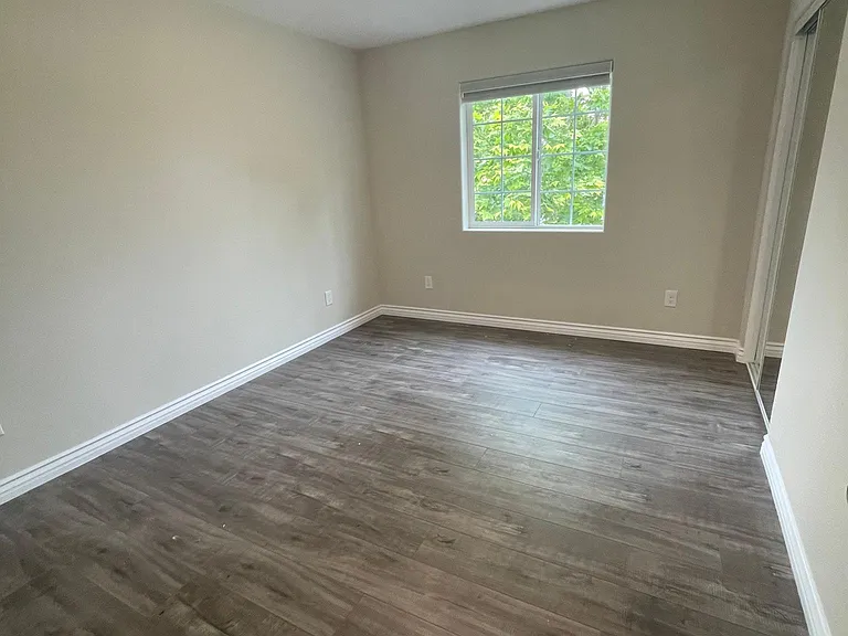 1251 1/2 W Highland St #1/2 — Photo 11