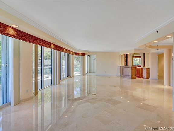 3rd image of 7000 Island Blvd APT 101