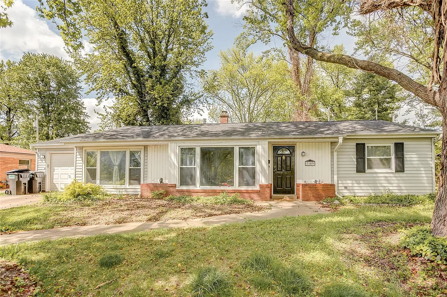 7109 Gary Dr photo 1
