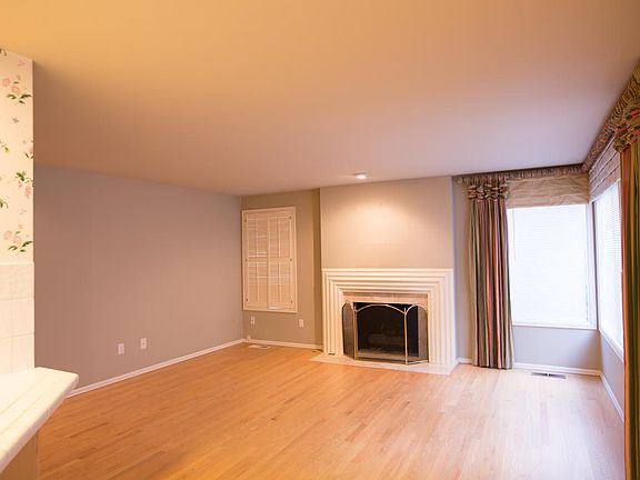2nd image of 3142 233rd Pl SE