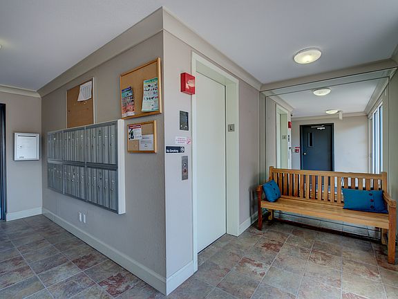 3rd image of 5901 Phinney Ave N APT 201