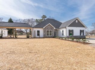 1013 Tom Sadler Rd, Charlotte, NC 28214