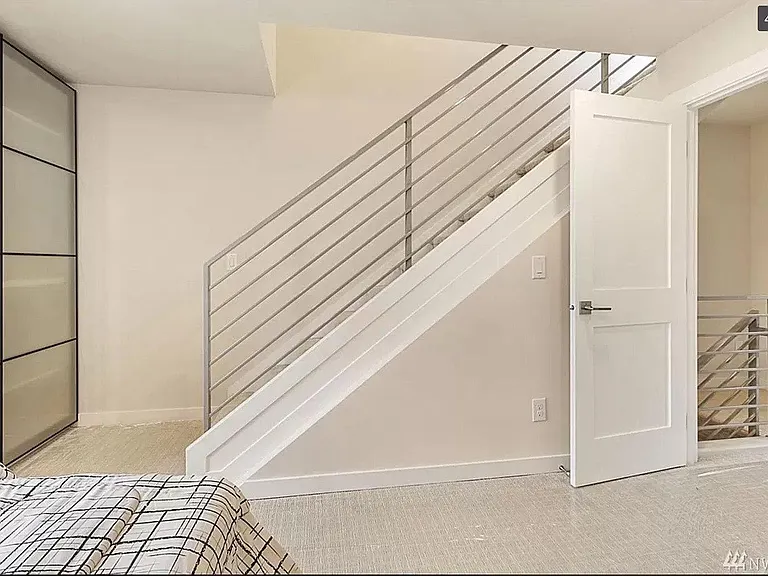1400 N 95th St — Photo 14