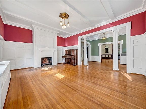 5th image of 1607 Rivermont Ave