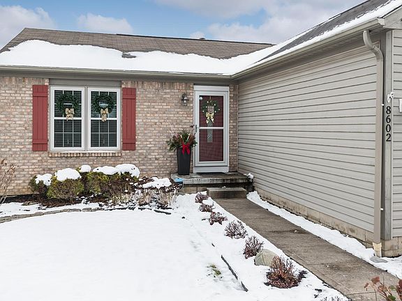 3rd image of 8602 Olenbrook Dr