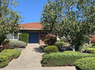 998 Westlynn Way #4, Cupertino, CA 95014