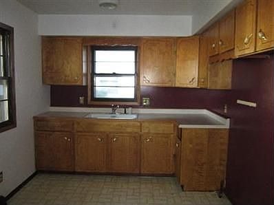 3rd image of 478 S Euclid Ave