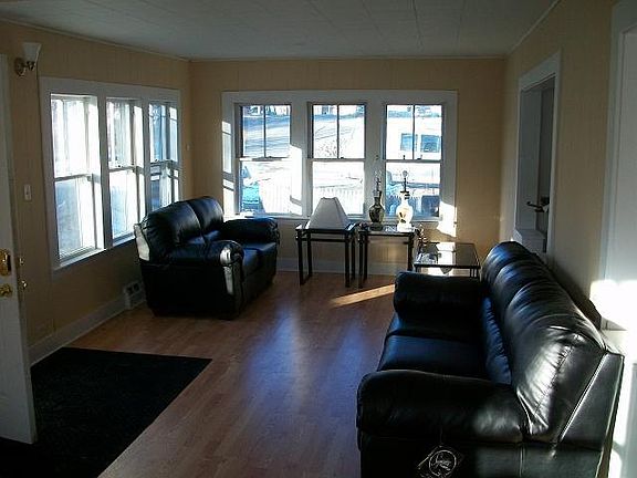 Living Room (Furniture not inc.)