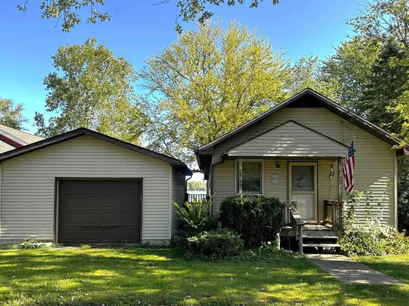1339 N Main St, Kewanna, IN 46939
