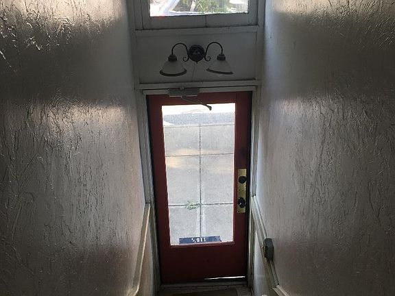 2nd image of 115 E Herrick Ave #1/2