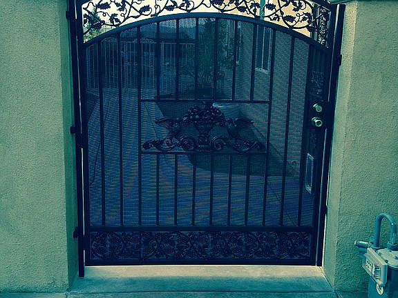 side yard 5 ft wide security