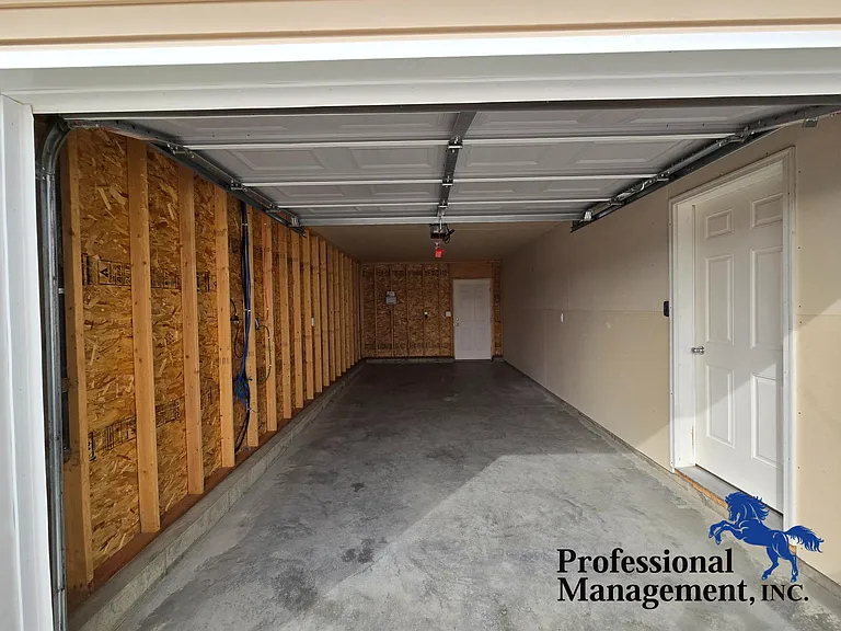 2314 Acacia Cir — Photo 10
