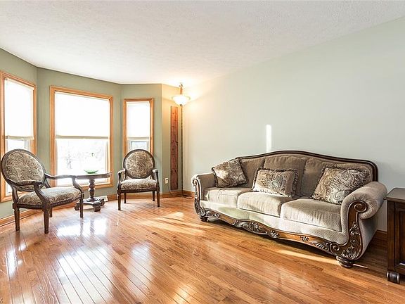 3rd image of 4071 Sterling Station Dr