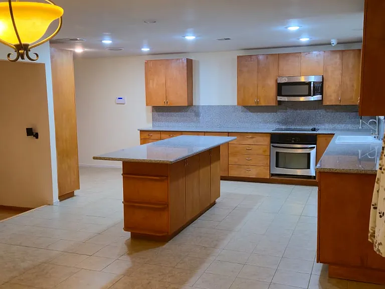 5170 E Huntington Ave — Photo 22