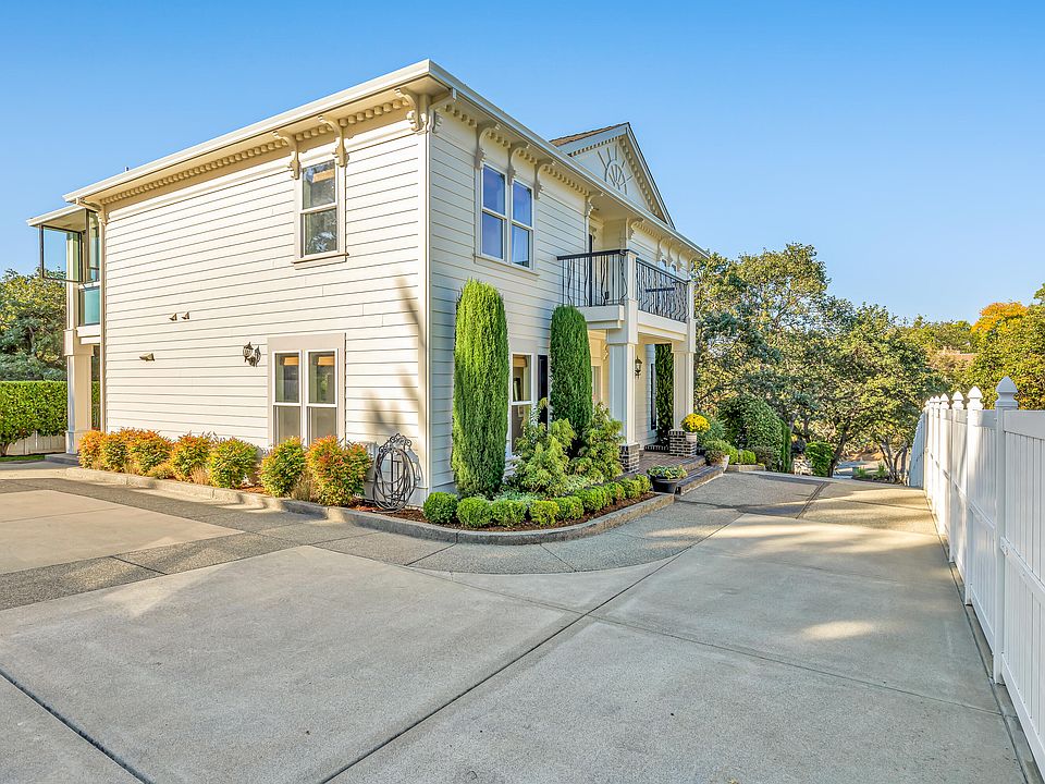 381 Stanford Ave, Medford, OR 97504 Zillow