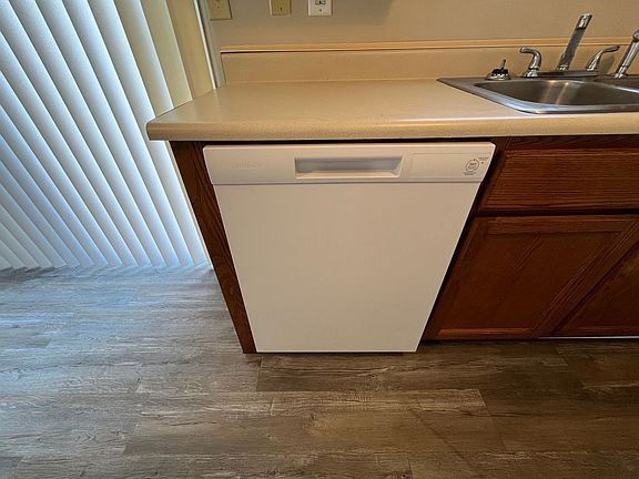 3rd image of 307 Del Ray Cir APT B