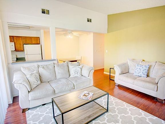2nd image of 2936 Antique Oaks Cir APT 72