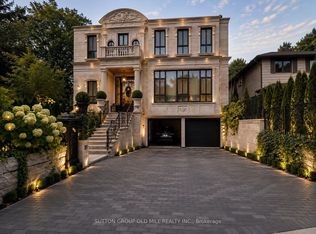 10 Hillavon Dr, Toronto, ON M9B2P5