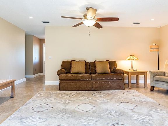 5th image of 1635 Dooley Ln