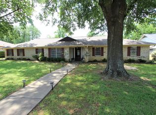 3730 Leigh Dr, Paris, TX 75462