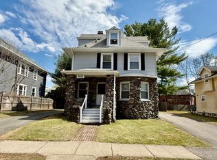102 Floral St #2, Newton, MA 02461
