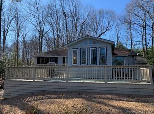 111 Perkins Woods Rd, Urbanna, VA 23175