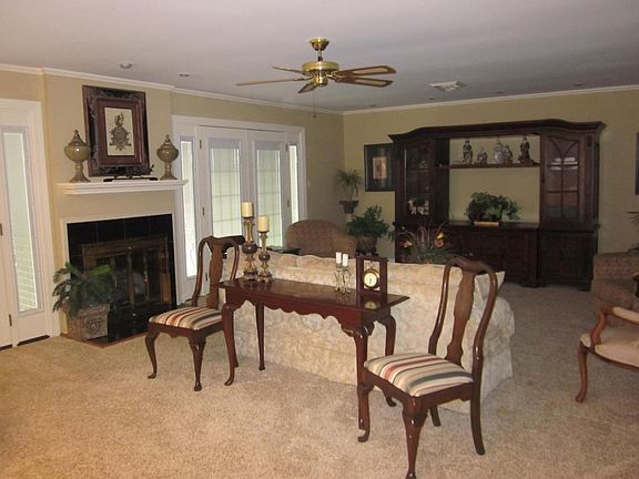 5th image of 116 Skyline Dr APT 1