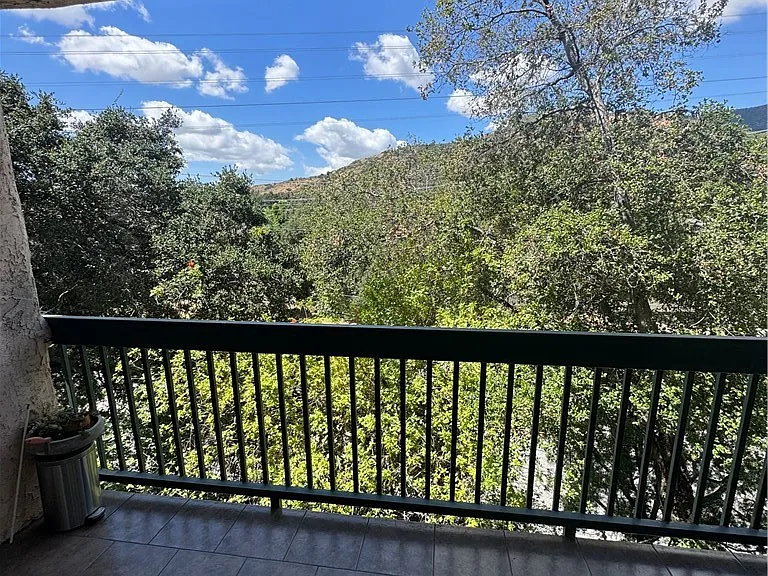 2940 N Verdugo Rd #206 — Photo 8