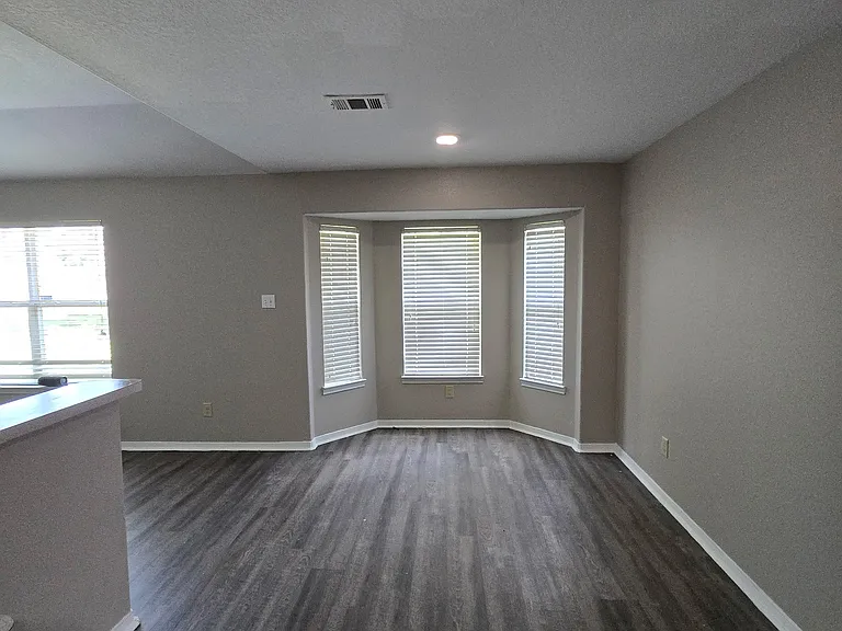 3610 Del Mar Ct — Photo 3