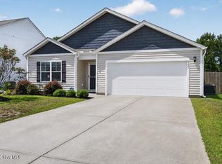 8322 E Highcroft Dr NE, Leland, NC 28451